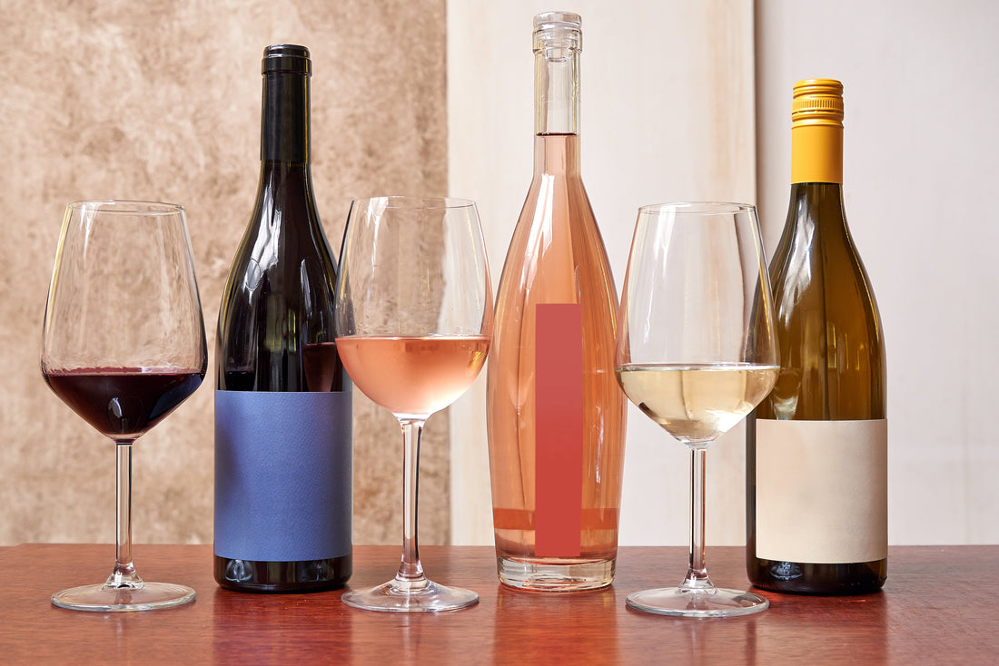 What is a Dry White Wine? Your Complete Guide