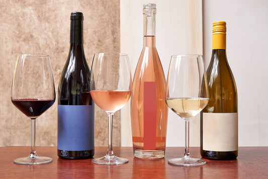 What is a Dry White Wine? Your Complete Guide